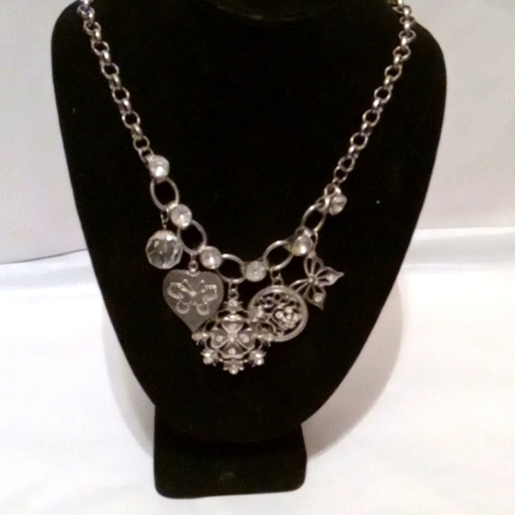 Jewelry - Long necklace with multiple dangle